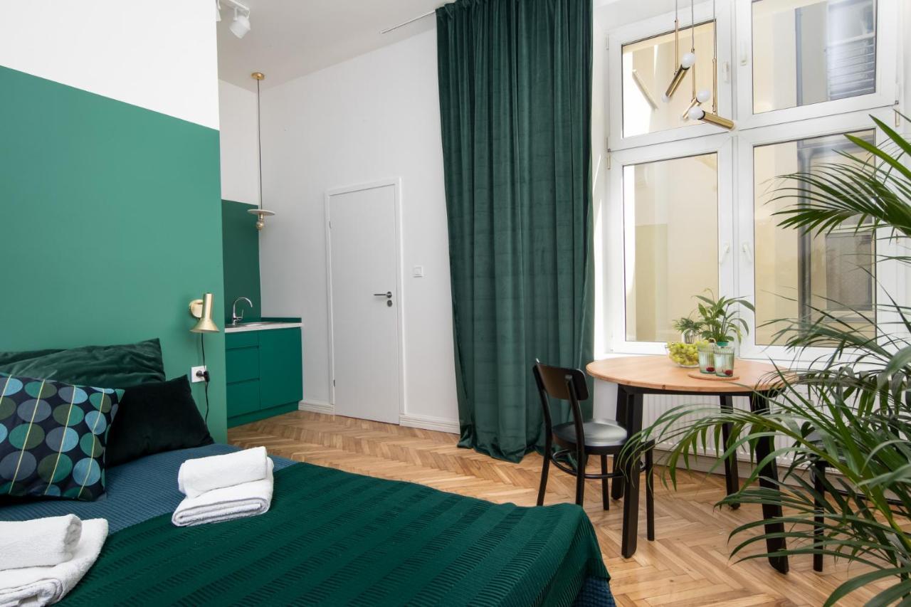 Barbacan Suites - Old Town Apartments - By Upstairs Krakau Exterior foto